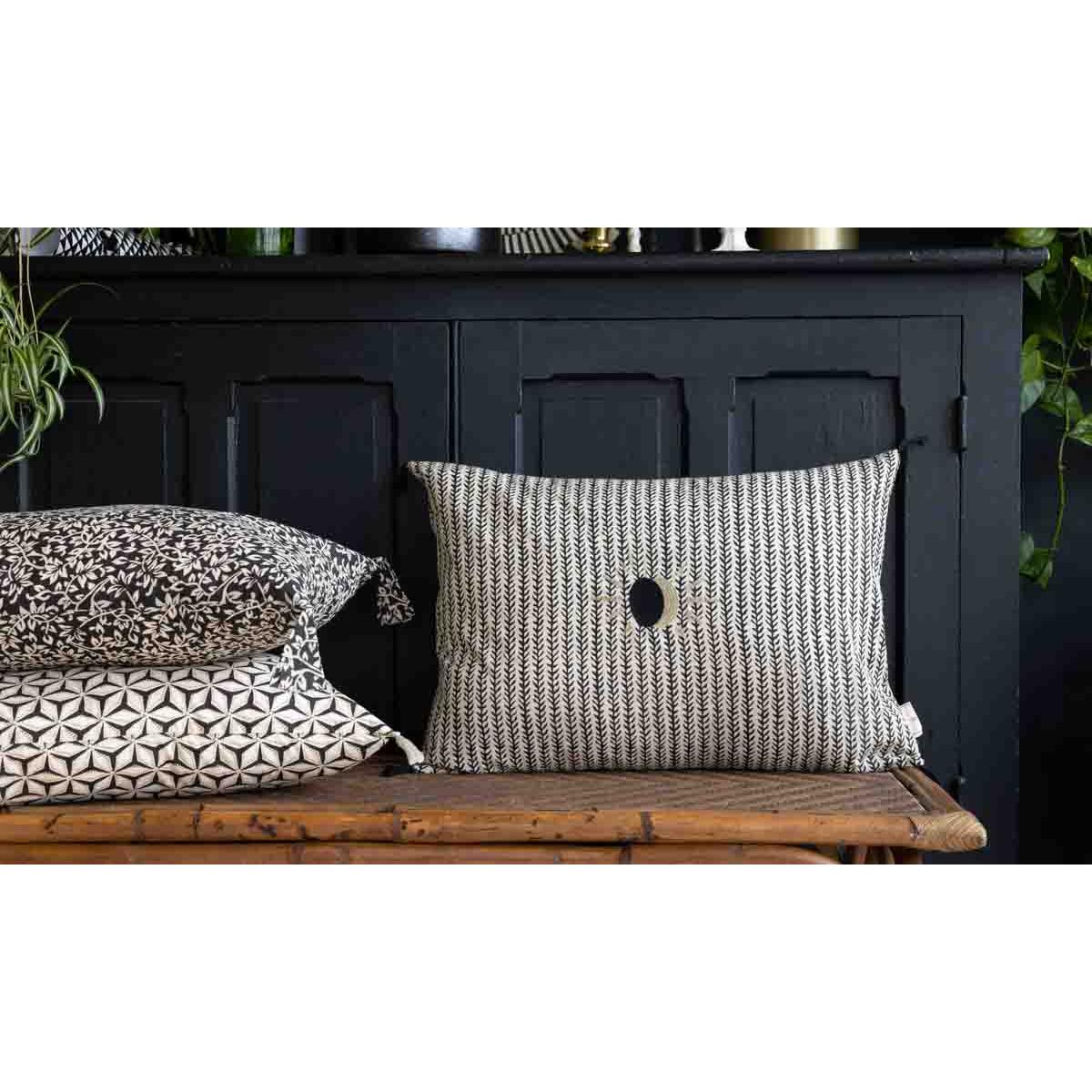 Monochrome Eclipsed Sun Cotton Cushion – image 9