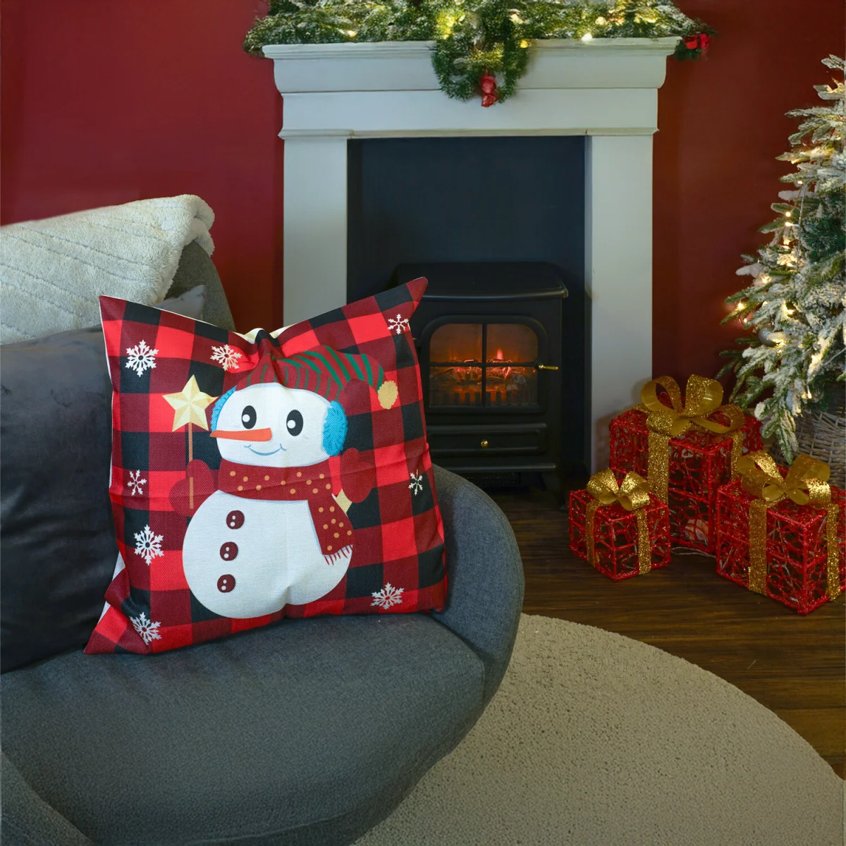 Christmas Themed Cushion Red checkered With Snowman - Red/Black – image 1
