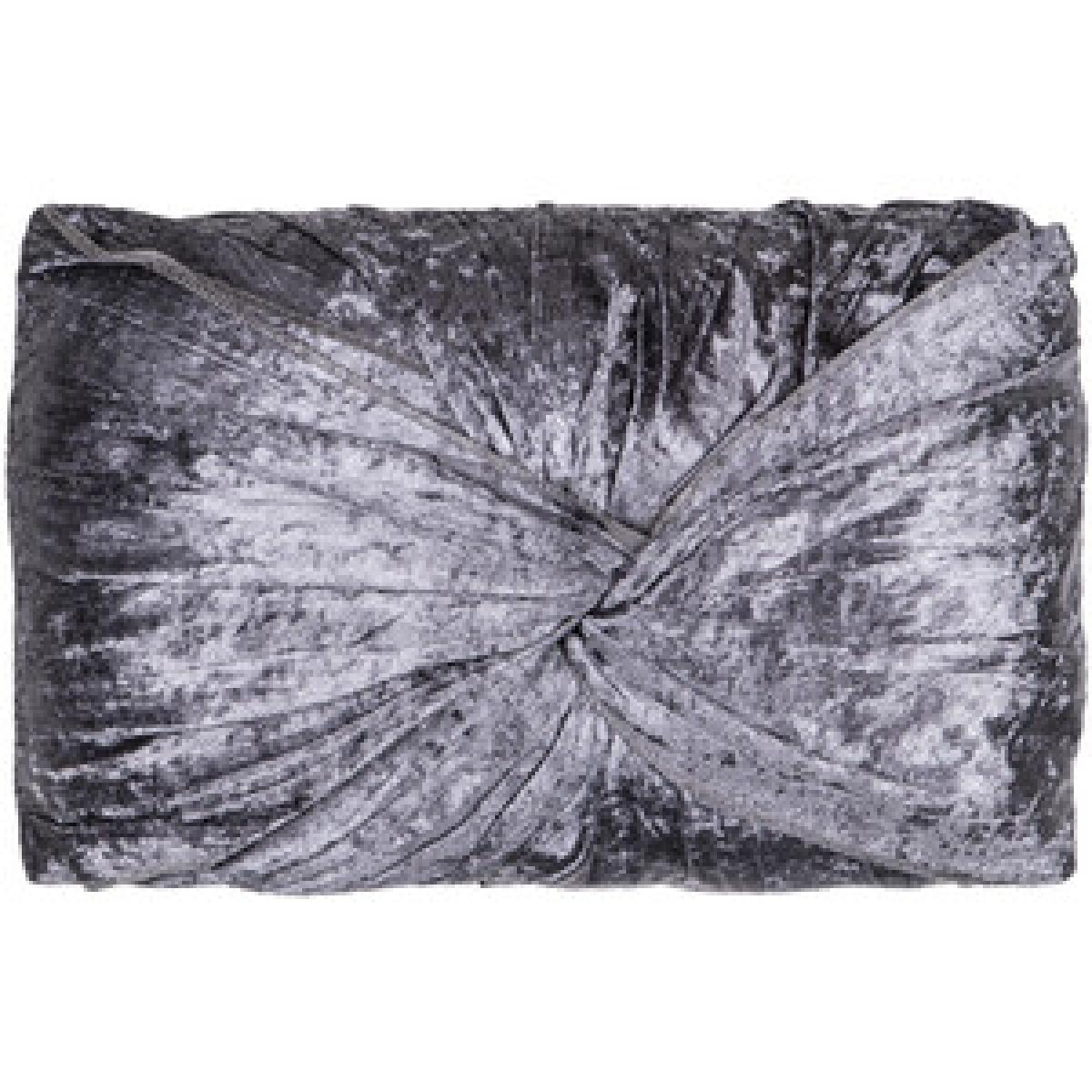 Blair Velvet Cushion – image 3