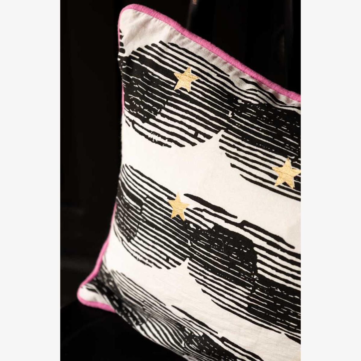 Hot Pink & Gold Star Print Reversible Cushion – image 1