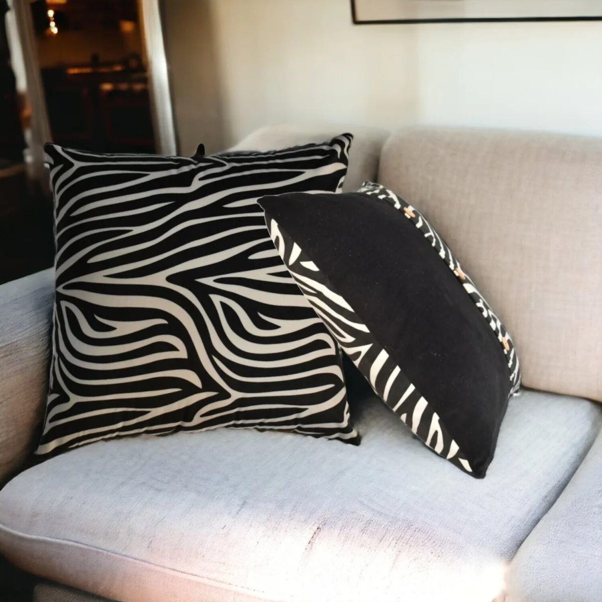 Quinn Cushion Set (White & Black) - White and Black