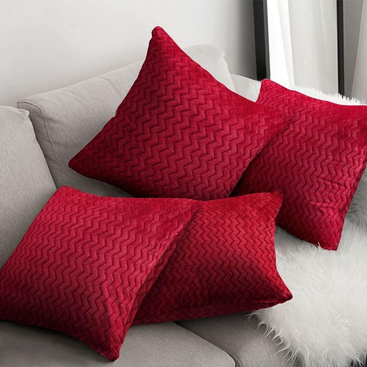 Snug Soft Chevron Patterned Mink Cushion Small - Red – image 4