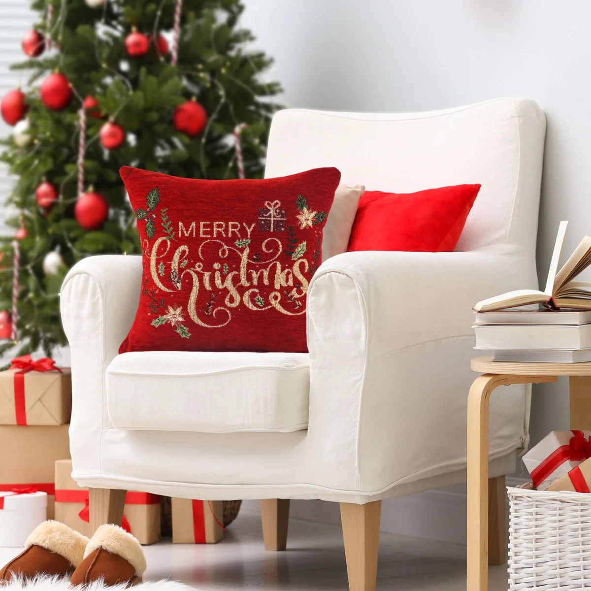 Noel Square Luxury Chenille Floral Merry Xmas Filled Cushion - Red – image 2