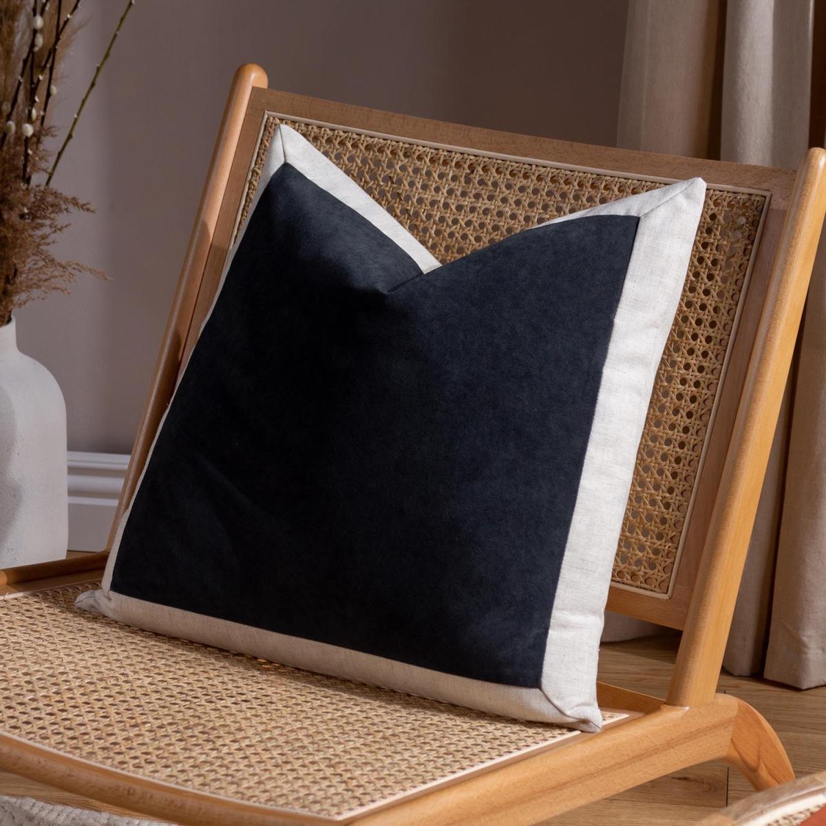 Auden Linen Velvet Cushion - Flint – image 6