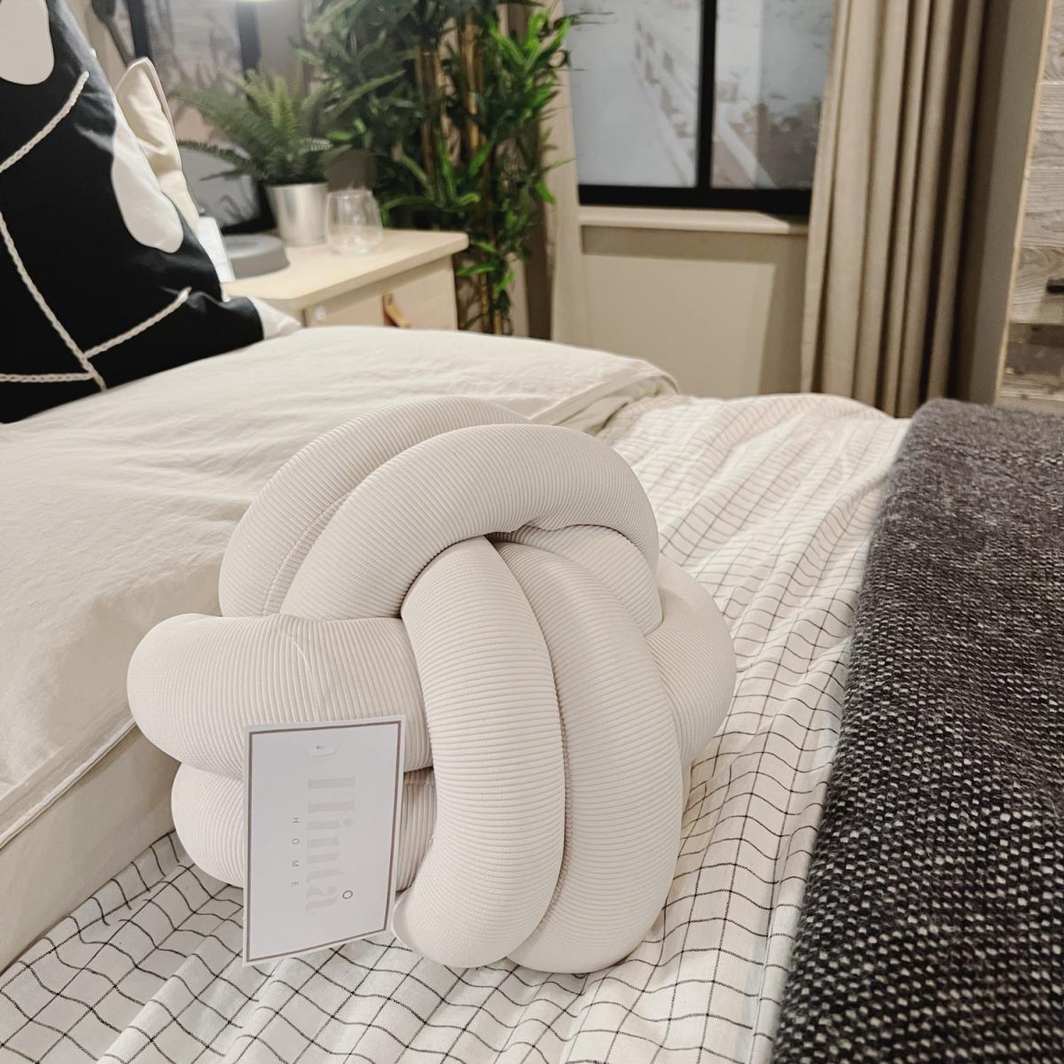 Beige Ultra soft Mini Jumbo Knot Pillow - Beige – image 2