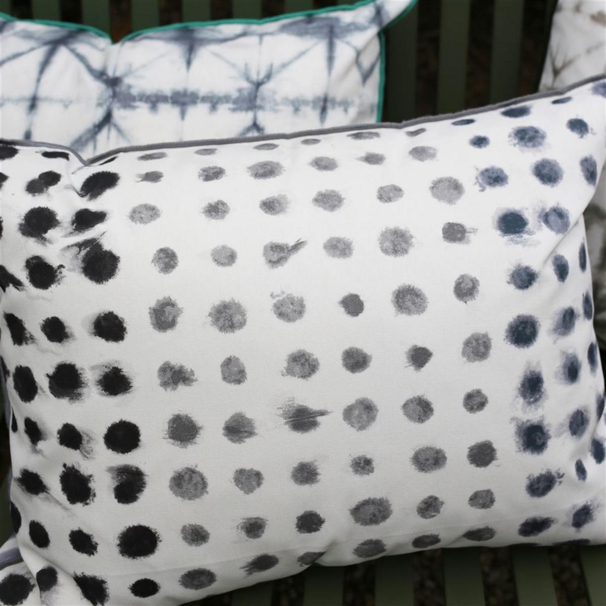 Amlapura Cushion By Designers Guild in Graphite Grey – image 2