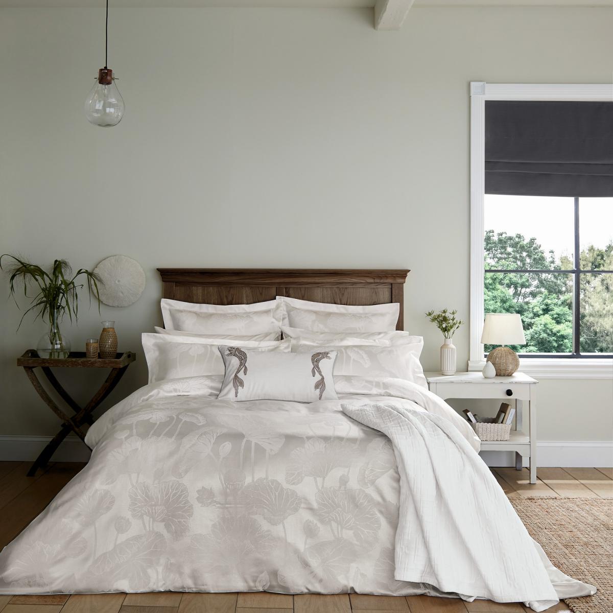 Lotus Leaf Jacquard Cushion by Sanderson in Ivory White 60x40cm – image 4