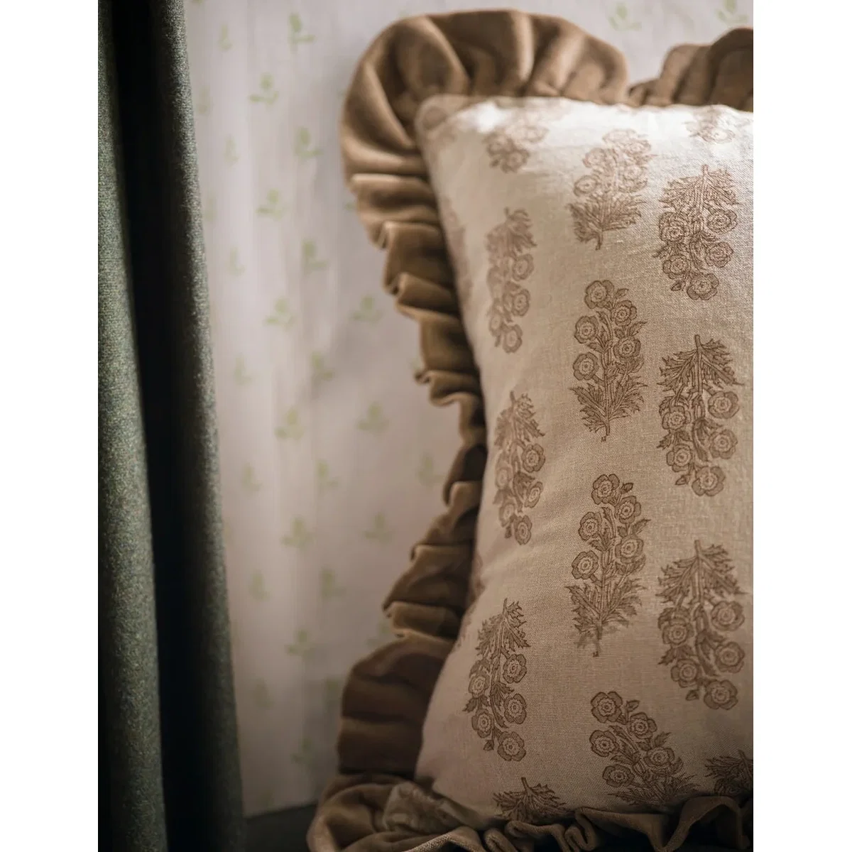 Blockprint Flower Cushion in Taupe – image 2
