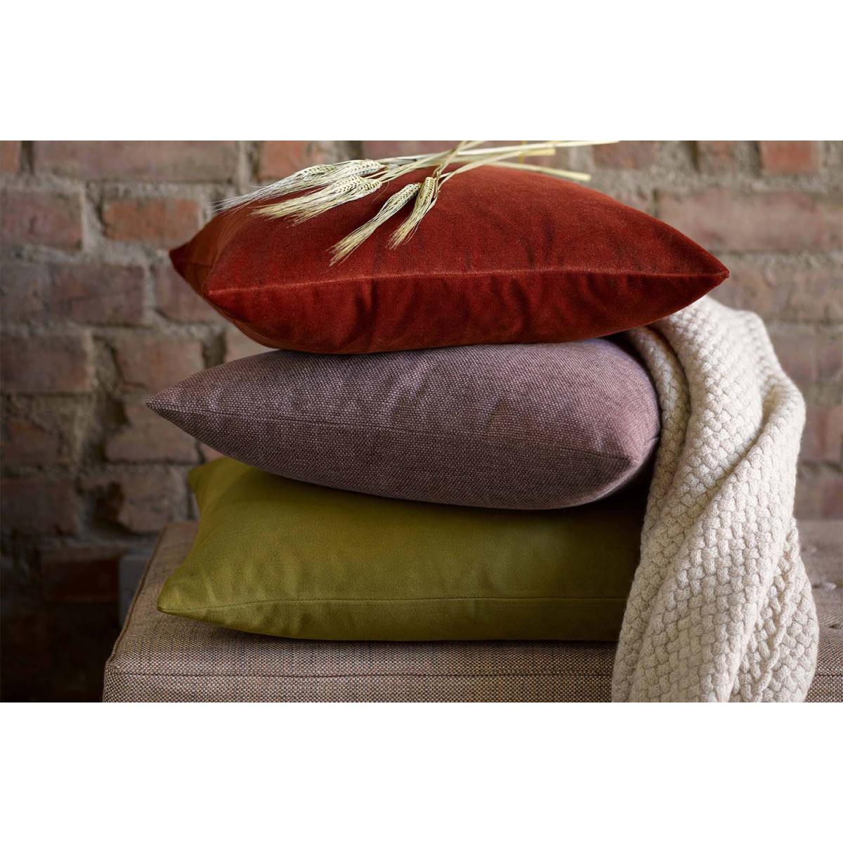 55x55cm Scatter Cushion in Acanthus Velvet Nettle – image 4