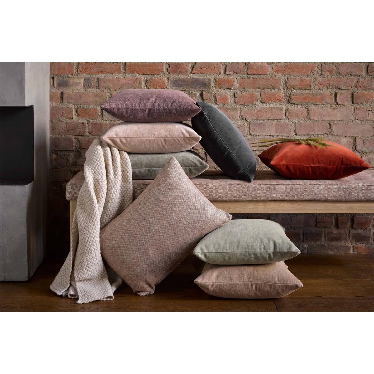 55x55cm Scatter Cushion in Pomegranate Bubble Velvet – image 3