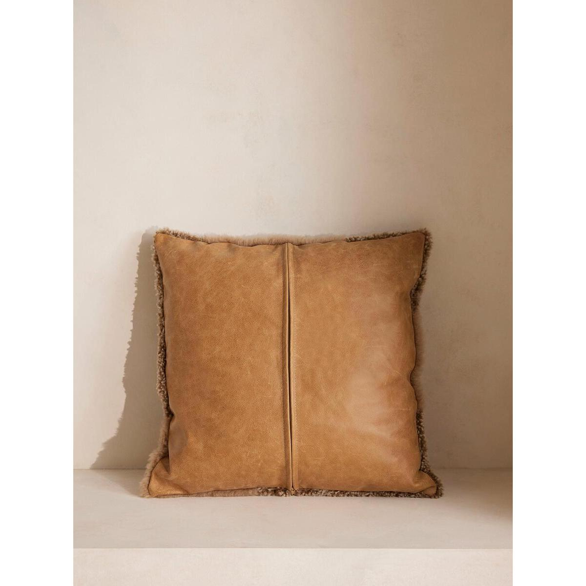 Durleigh Square Cushion – image 4