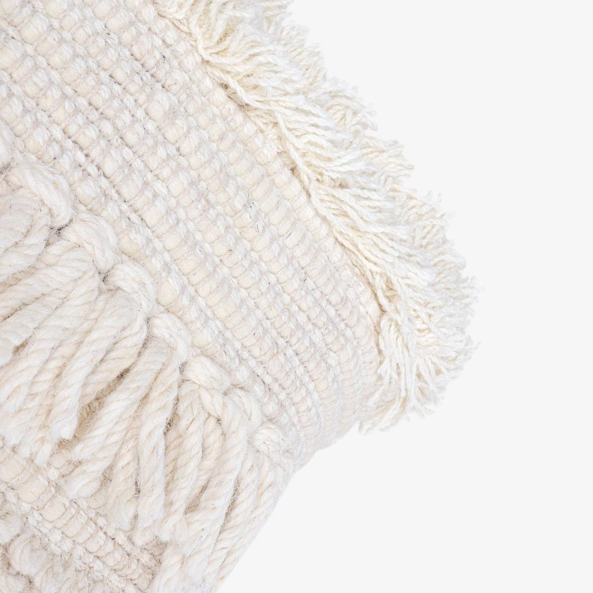 Sydni Cushion, Ivory,45x45 cm – image 3