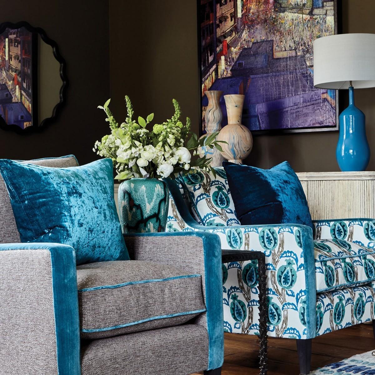 William Yeoward |Paddy Velvet Cushion Marine – image 2
