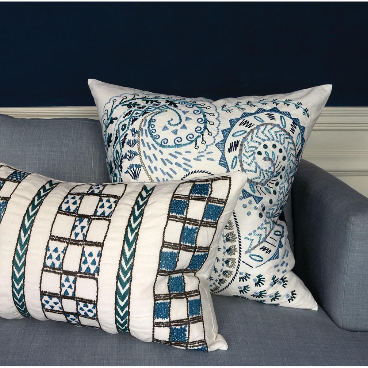 William Yeoward | Mancora Cushion Peacock – image 2