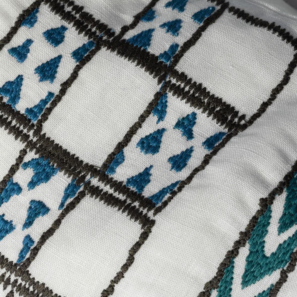 William Yeoward | Mancora Cushion Peacock – image 4