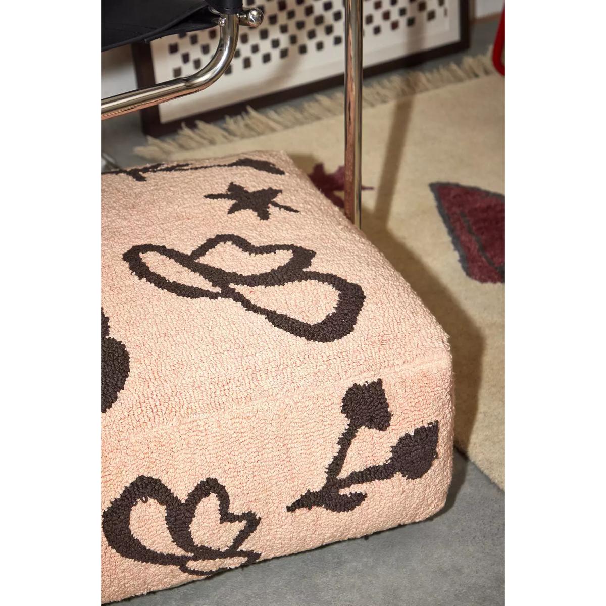 Urban Outfitters x TuftLuck TuftLuck UO Exclusive Riding Star XL Cushion ALL – image 4