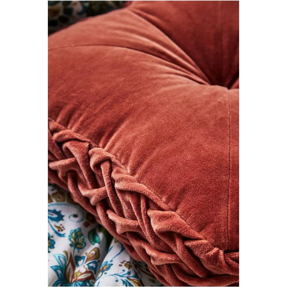 Rust Abby Pintuck Cushion - Rust ALL at Urban Outfitters – image 4