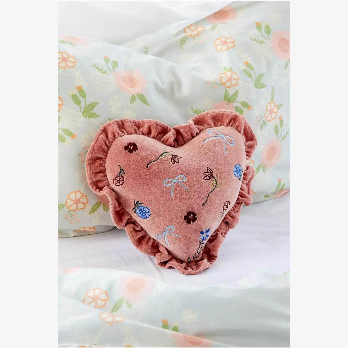 Velvet Heart Mini Cushion - Pink ALL at Urban Outfitters – image 1