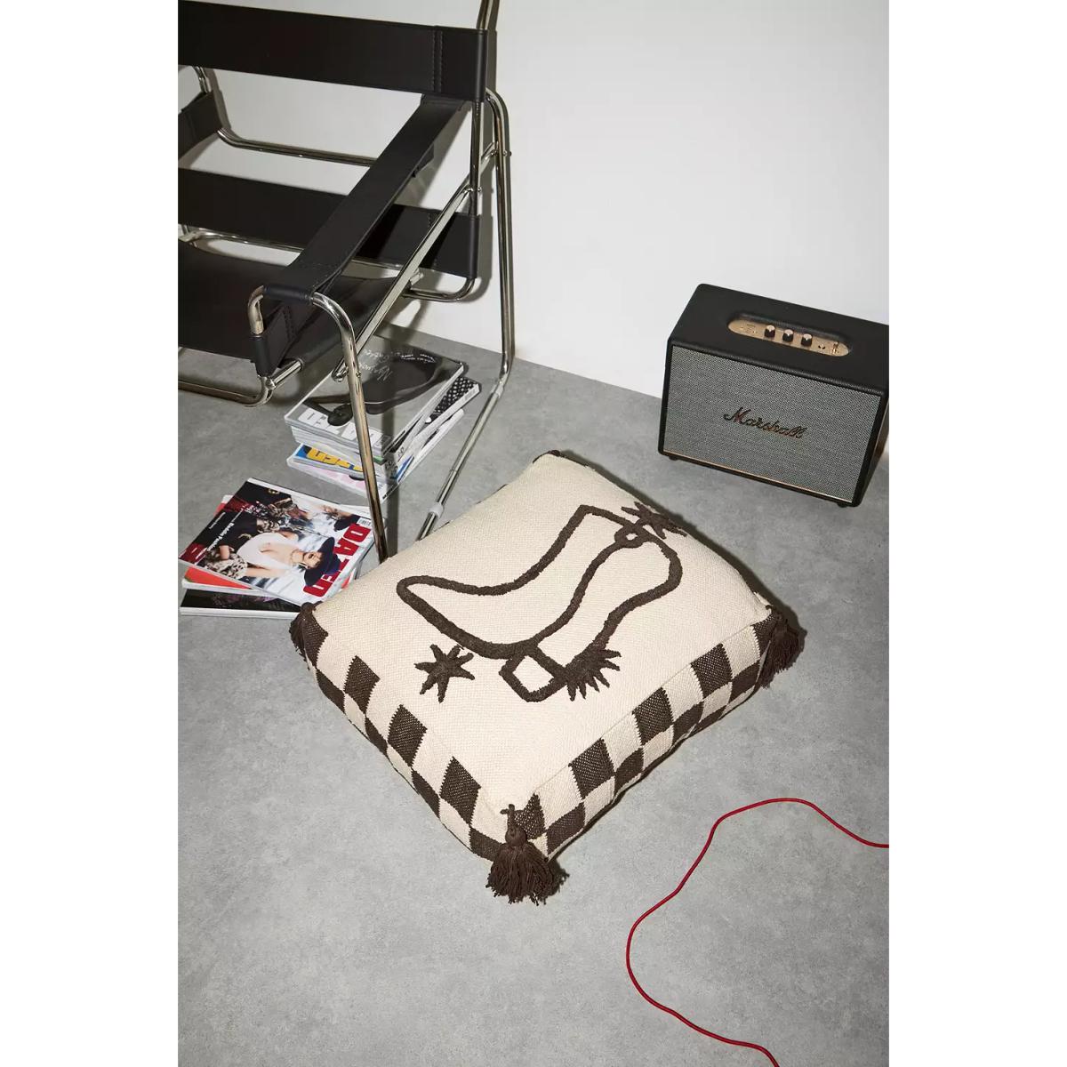 Urban Outfitters x TuftLuck TuftLuck UO Exclusive Doodle Boot XL Cushion ALL – image 3