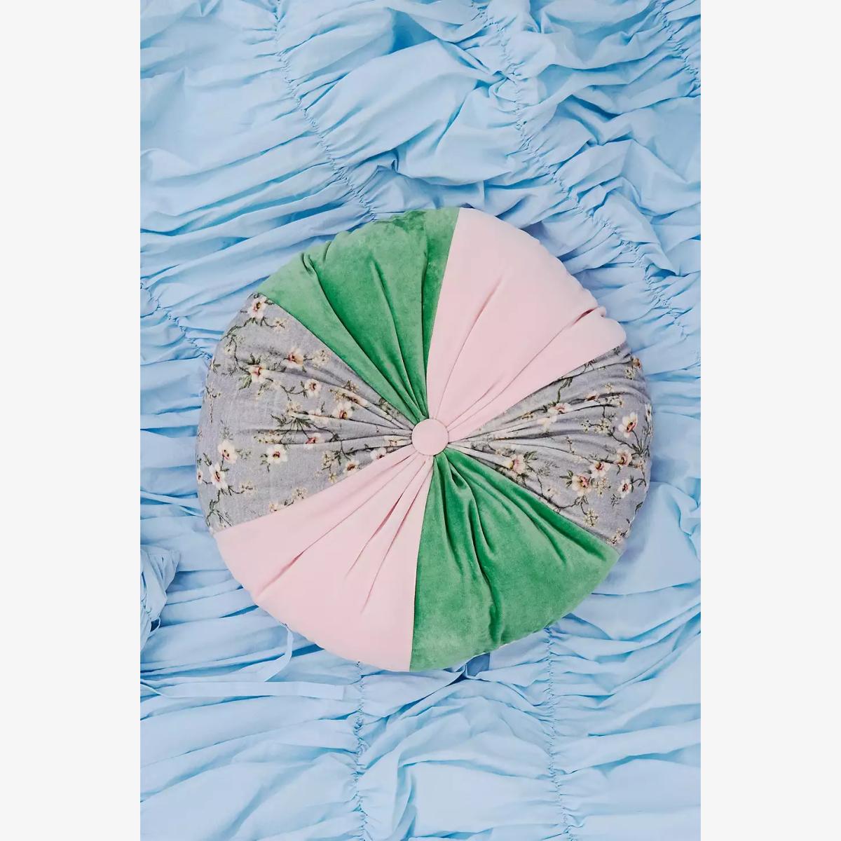 Circle Floral Velvet Cushion 45cm x 45cm at Urban Outfitters – image 1