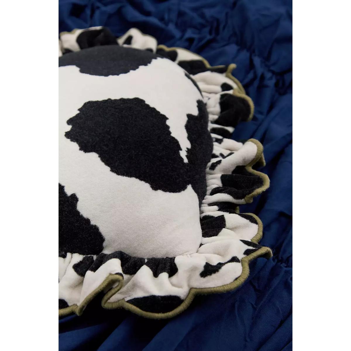 Cow Print Ruffle Heart Cushion - Black/White 40cm x 40cm at Urban Outfitters – image 2