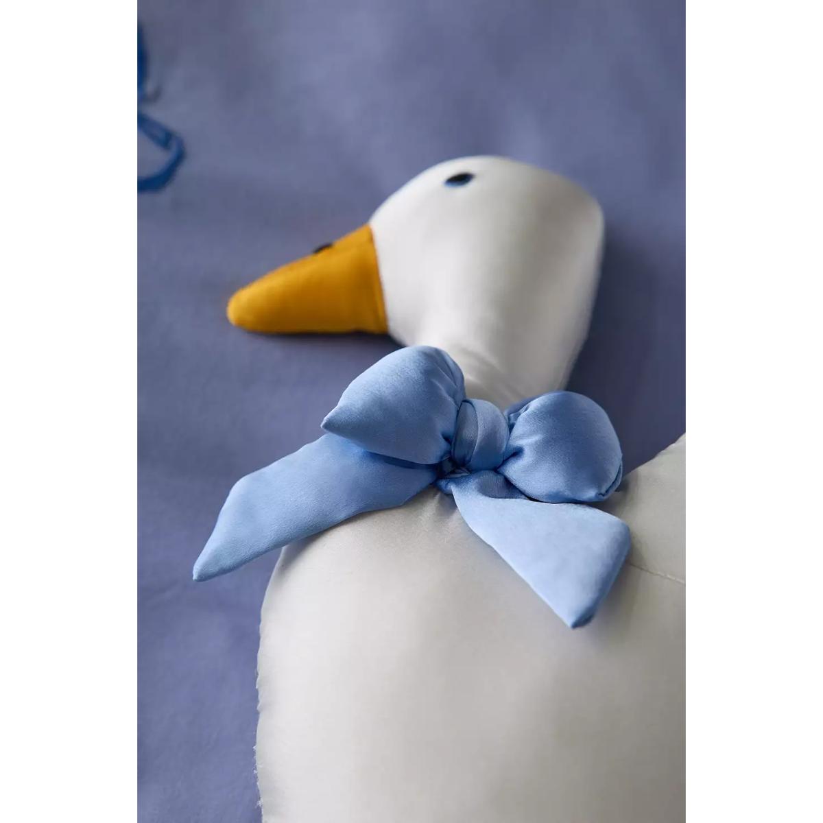 Goose Satin Cushion - White ALL at Urban Outfitters – image 2