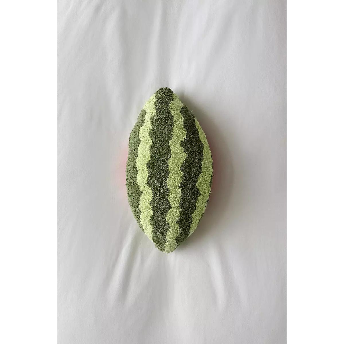 Watermelon cushion - Green ALL at Urban Outfitters – image 3