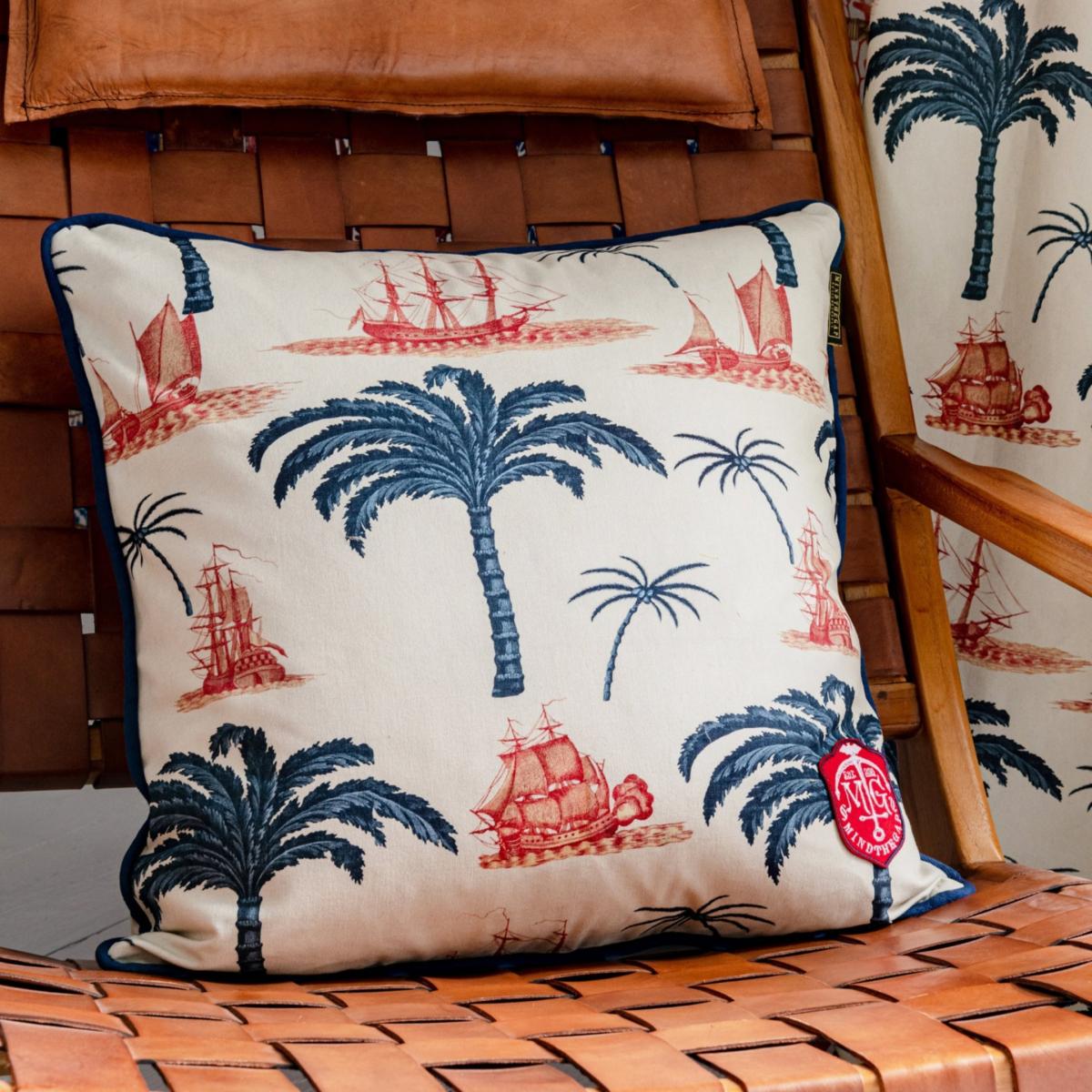 Neutrals / Blue / Red Aegean Linen Cushion Mindthegap – image 2