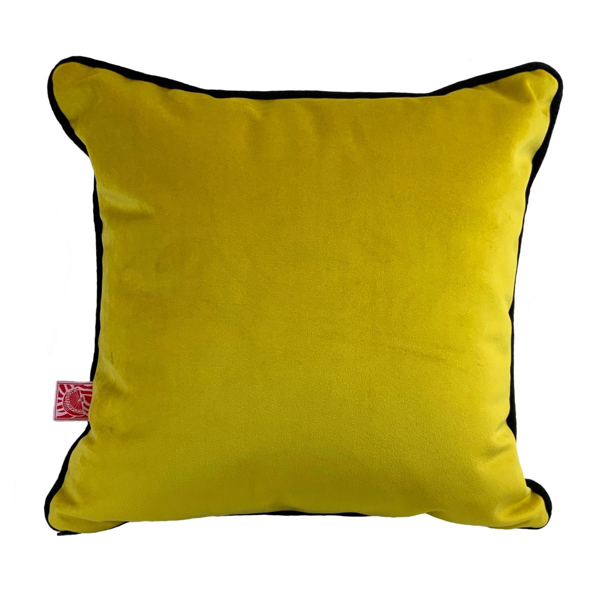 Zebra Cushion One Size The Neighbourhood Threat – image 4