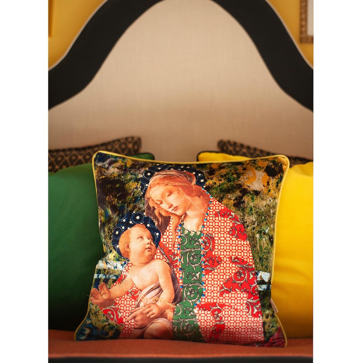 Red / Green / Blue Marbled Madonna Velvet Cushion Susi Bellamy – image 4