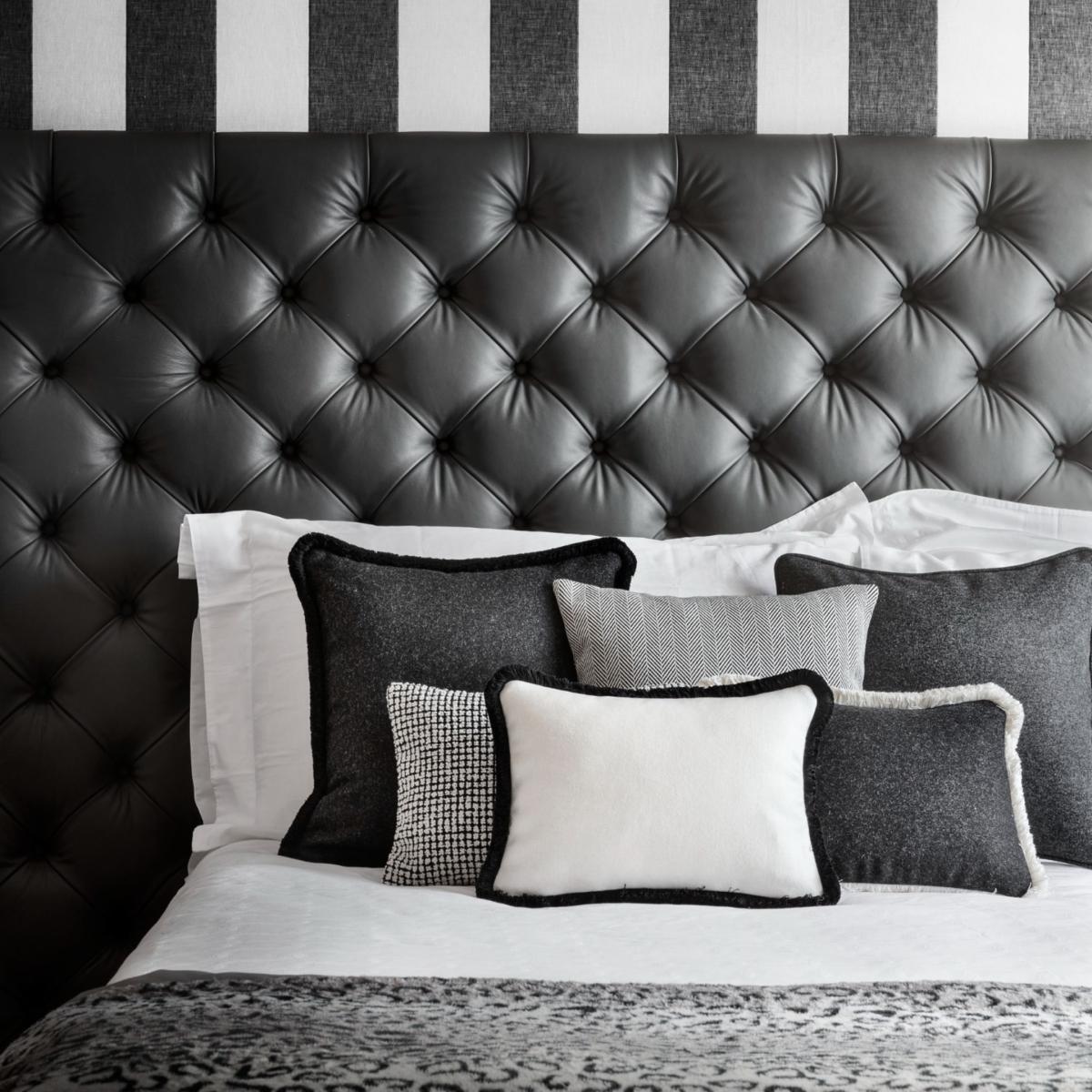 Cortina Collection Bouclè White Lo Decor – image 3