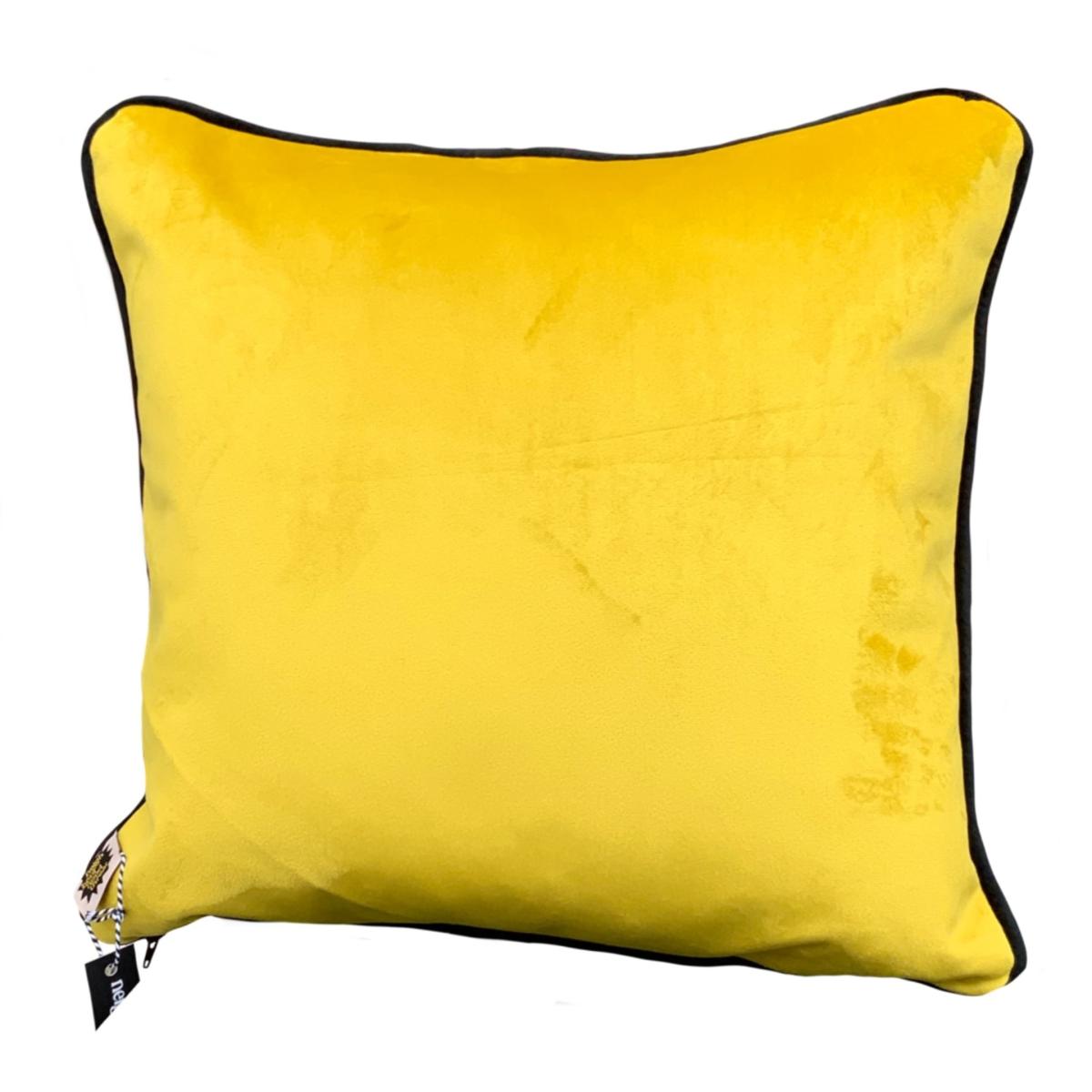 Catch Of The Day Cushion One Size The Neighbourhood Threat – image 2