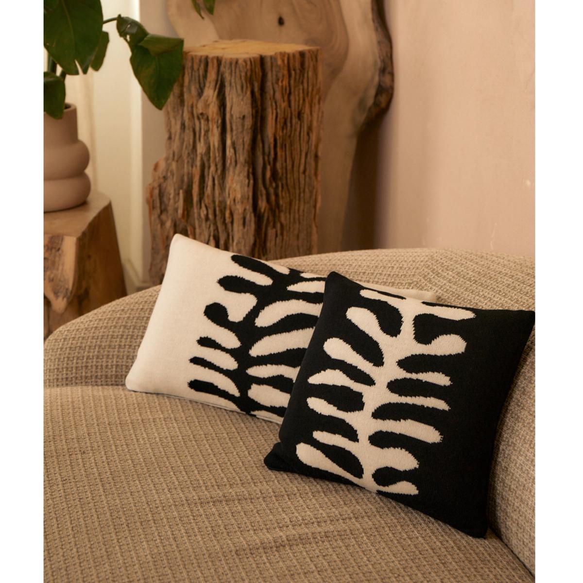 Organic Shape Wool & Cashmere Knitted Cushion Rectangular White One Size Ingmarson – image 3