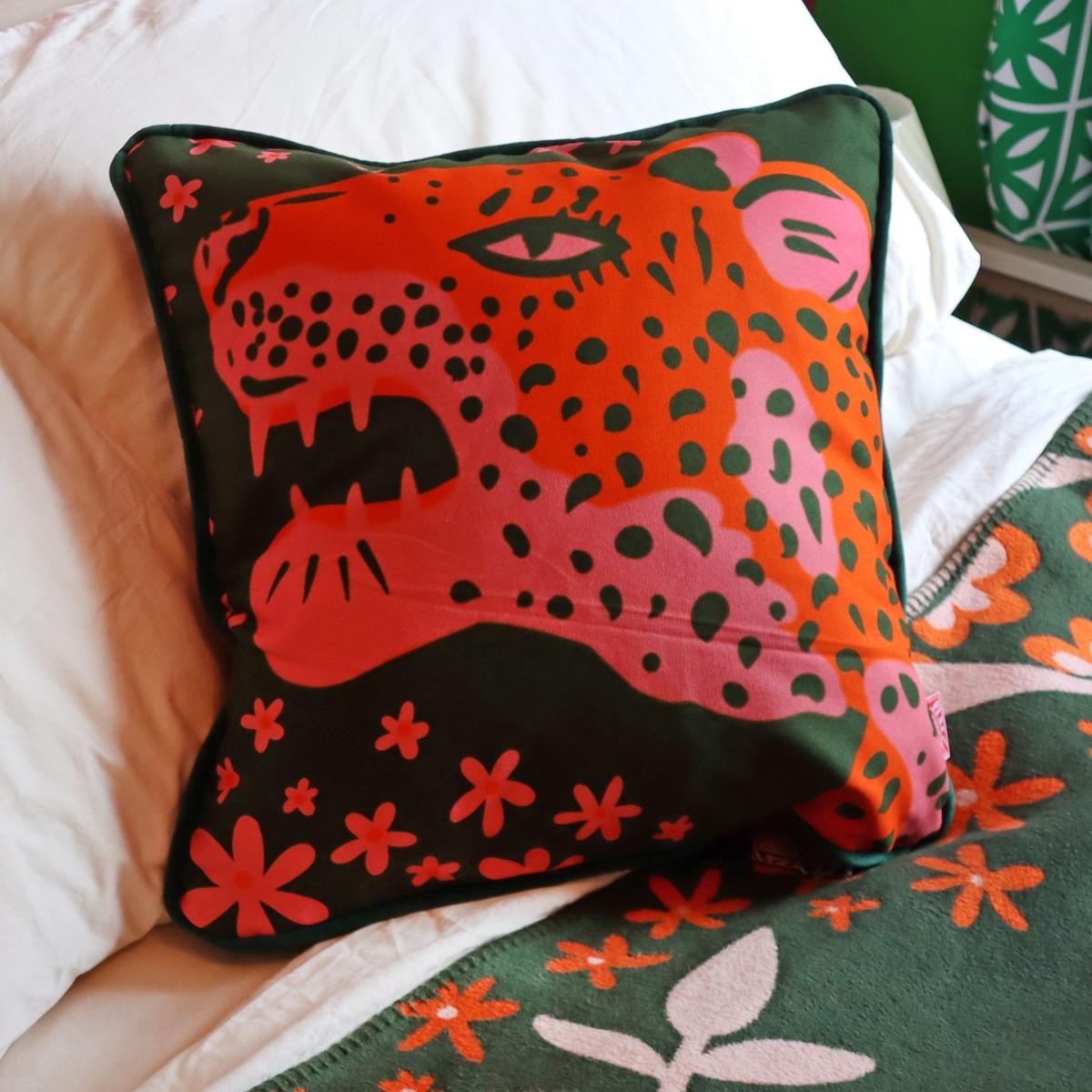 Leopard Head Cushion One Size The Neighbourhood Threat – image 3