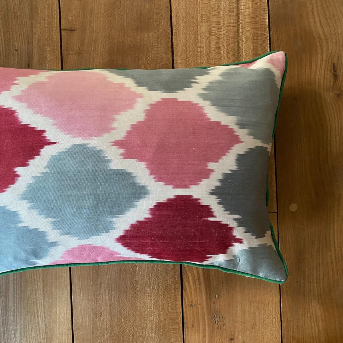 Pink / Purple Suzani & Ikat Cushion Punica – image 2