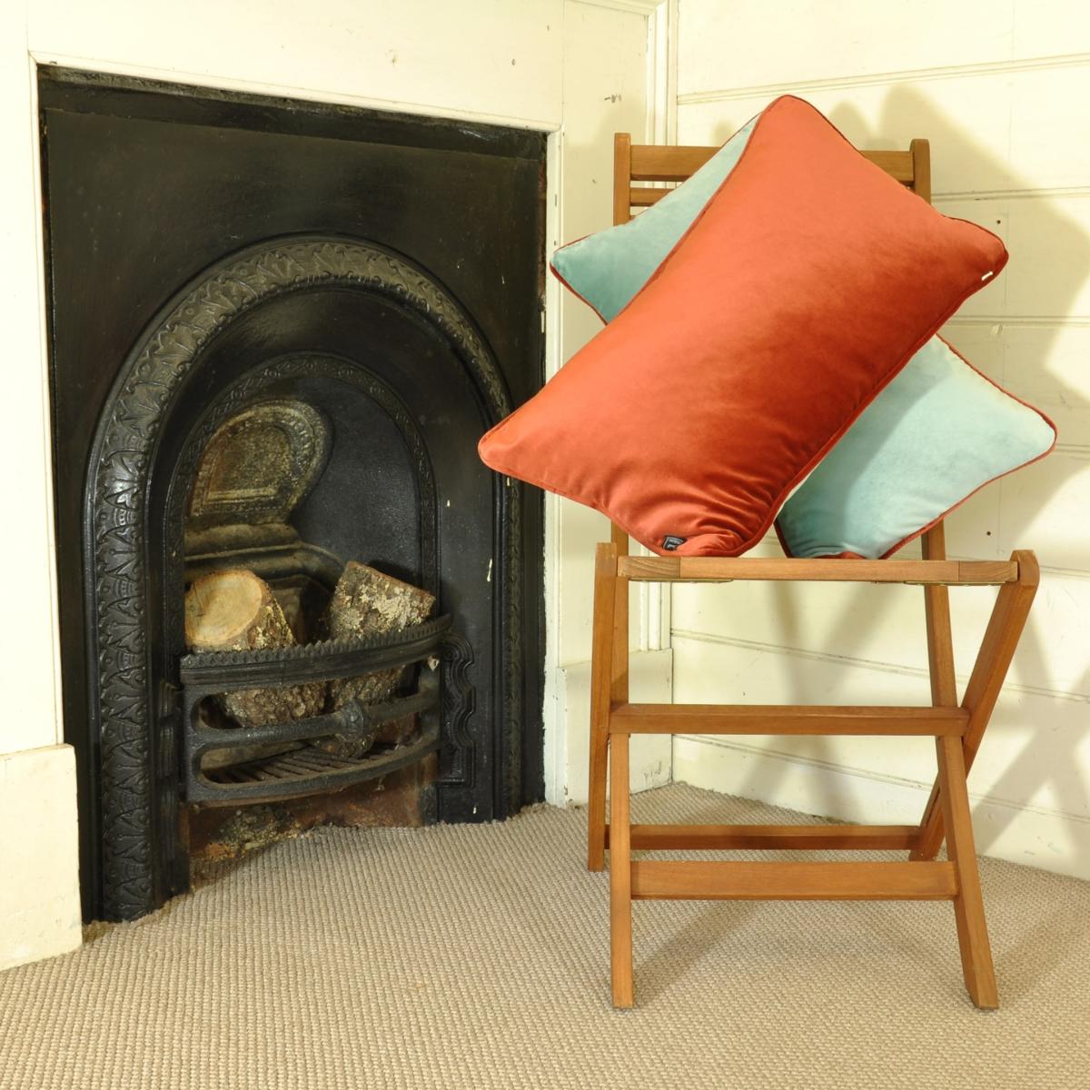 Red & Blue Ii Velvet Cushion David Watson – image 3