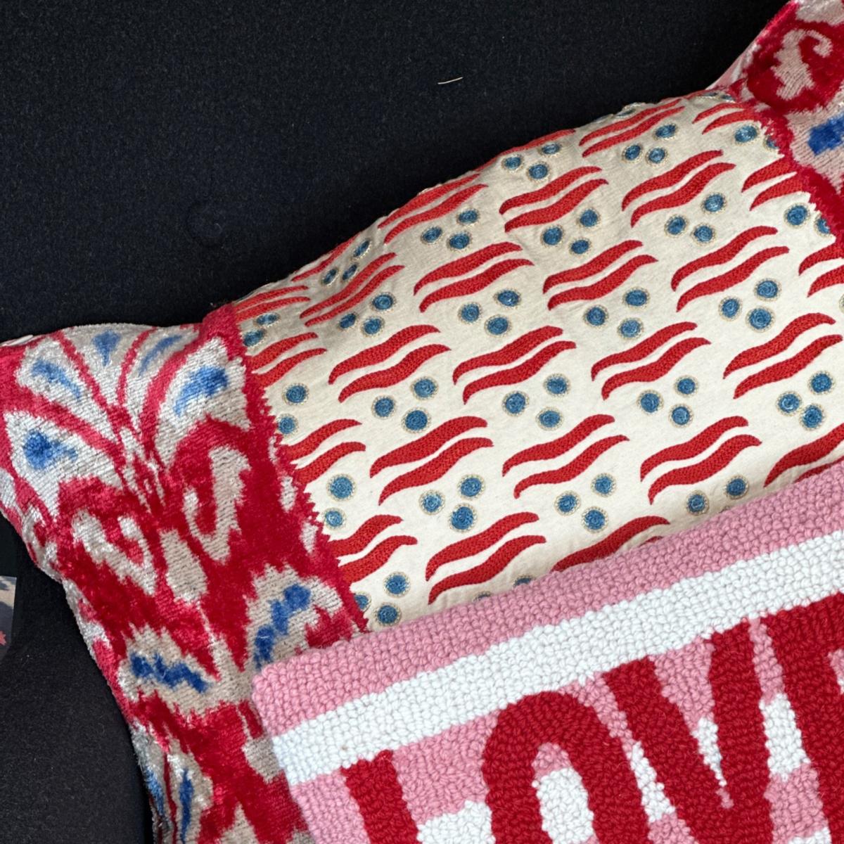 Pink / Purple / Red Mini Red Stripe Love Cushion Punica – image 3
