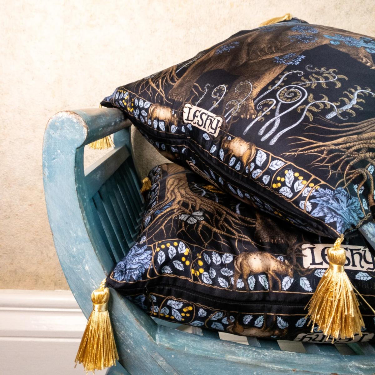 Silk Cushion Leshy Navy Blue Ilona Tambor – image 3