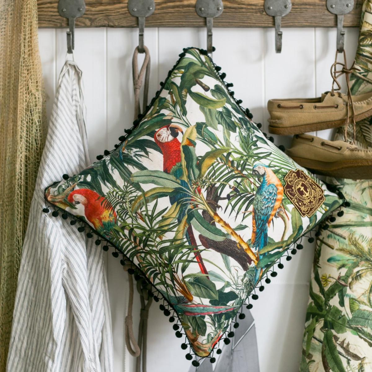 Parrots Of Brasil Linen Cushion By Mindthegap – image 2