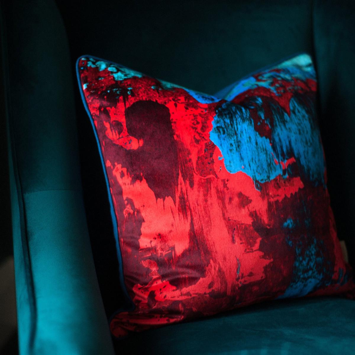 Red / Blue / Black Red Blue Geode Velvet Cushion Susi Bellamy – image 2