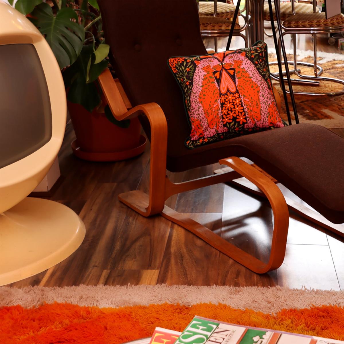 Green Leopard Lovers Cushion One Size The Neighbourhood Threat – image 4