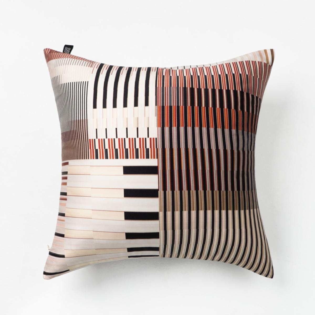 Frontier Square Cushion Yen Ting Cho – image 2