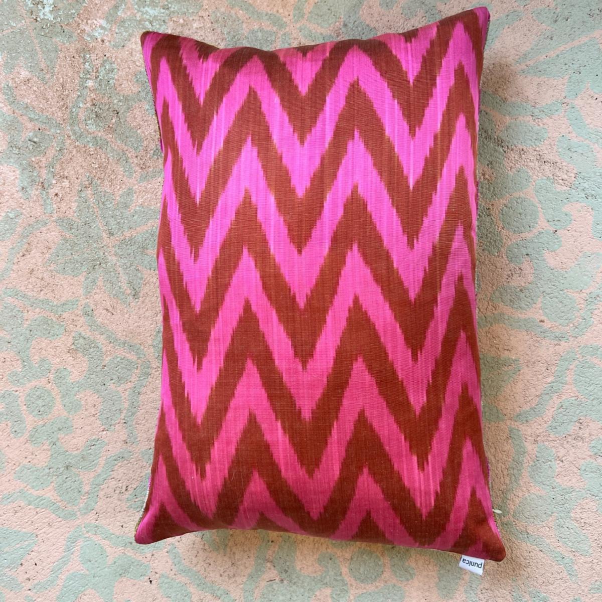 Yellow / Orange Silk Velvet Ikat Double Sided Cushion Punica – image 3