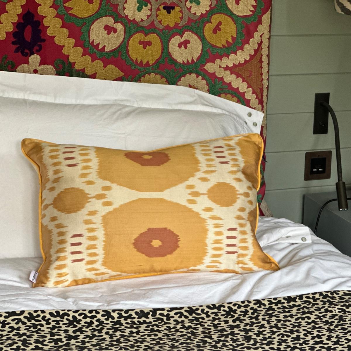 Yellow / Orange Stunning Suzani Cushion - Floral Punica – image 5