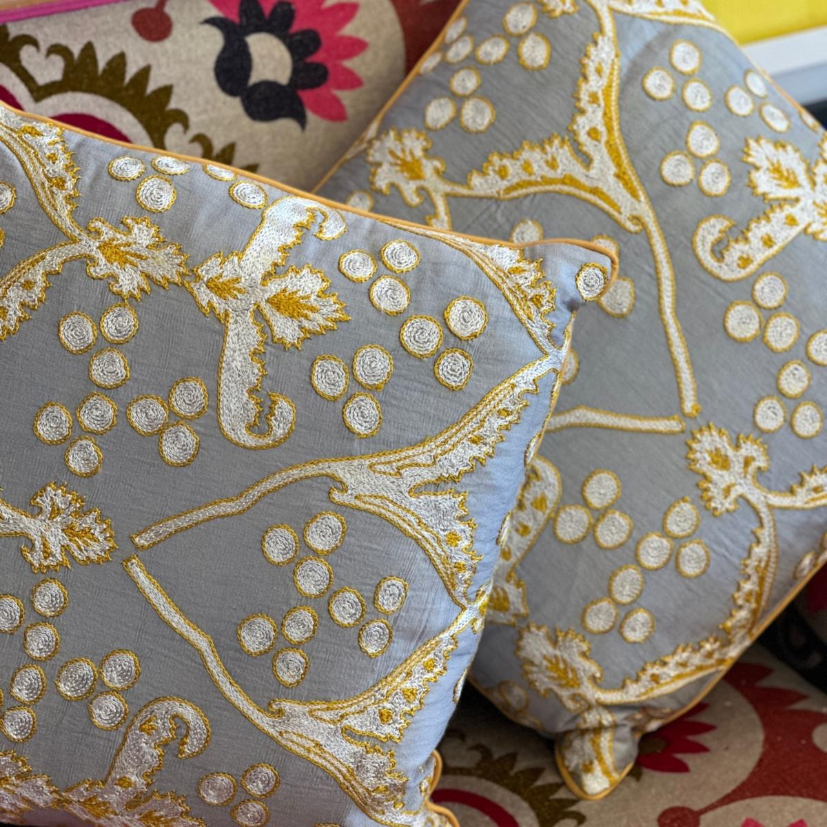 Yellow / Orange / Grey Suzani Cushion Punica – image 3