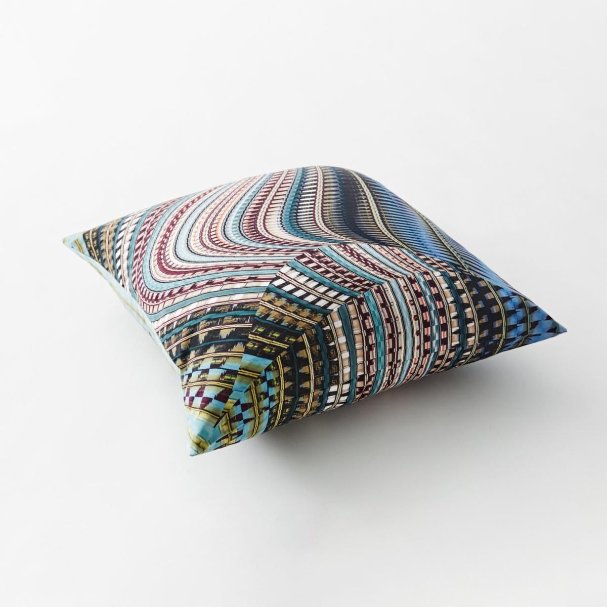 Winterscape Square Cushion Yen Ting Cho – image 3