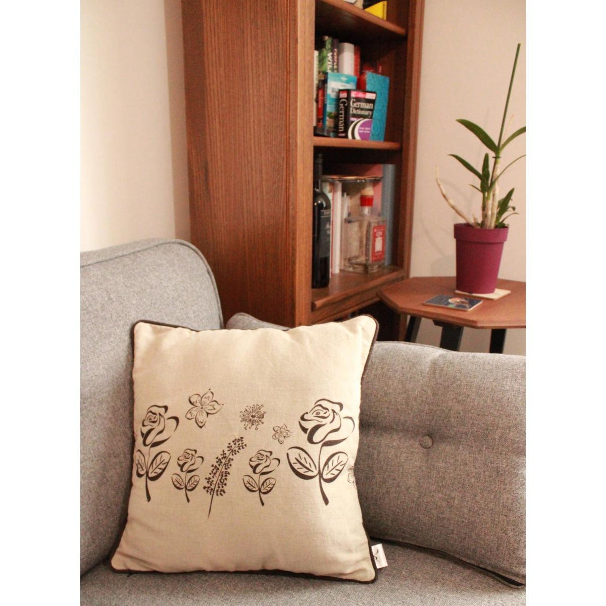 Black English Heritage Cushion One Size Milly Sands – image 7