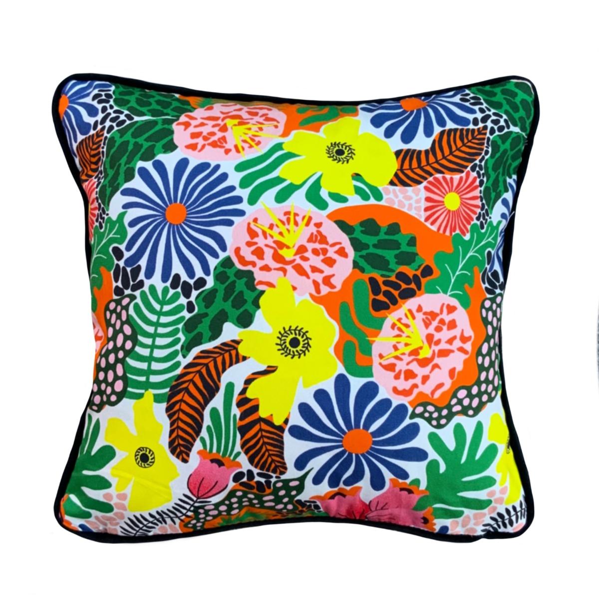 Groovy Gardens Cushion The Neighbourhood Threat – image 3
