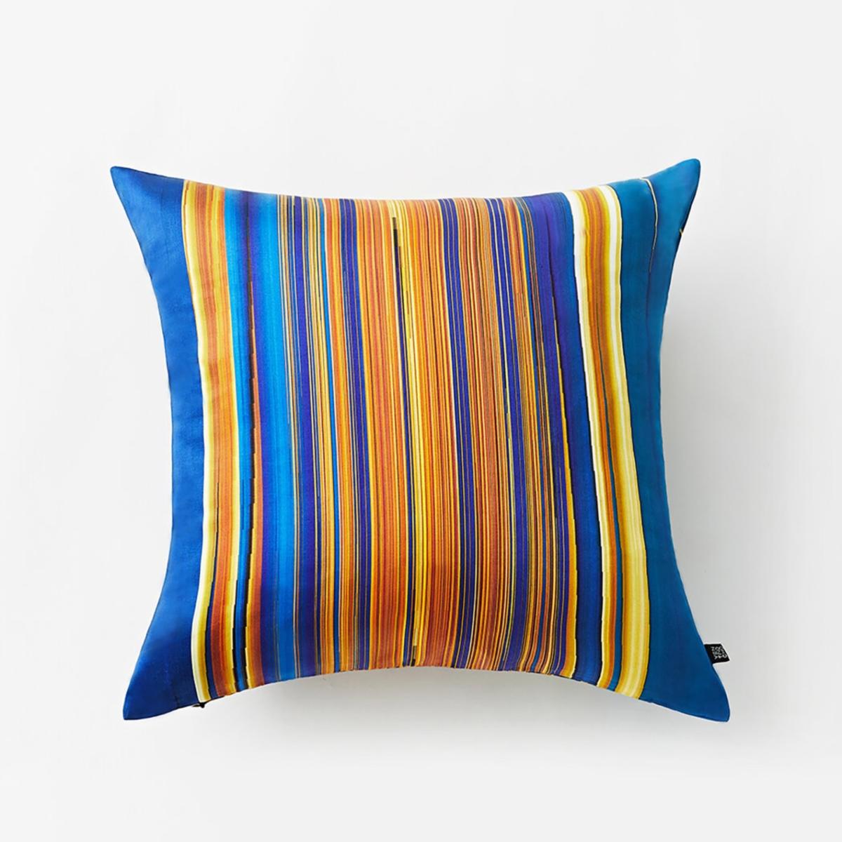 London Blue Square Cushion Yen Ting Cho – image 2