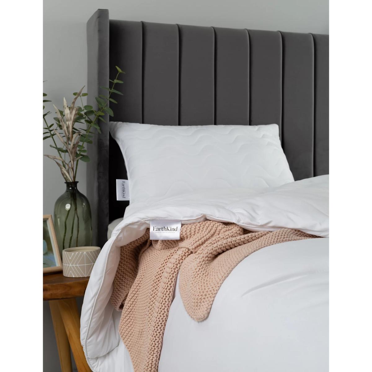 Earthkind Recycled Synthetic 10.5 Tog Duvet - DBL - White, White – image 3